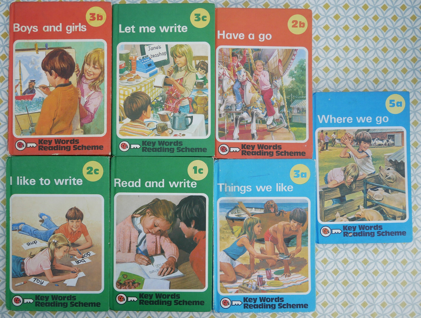 7 Ladybird Keyword Reading Scheme Childrens Books from 2000s