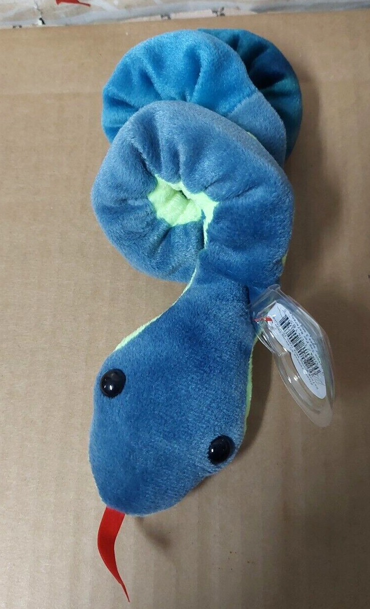 Ty Retired Beanie Baby HISSY 1997 With ERRORS (tag came off