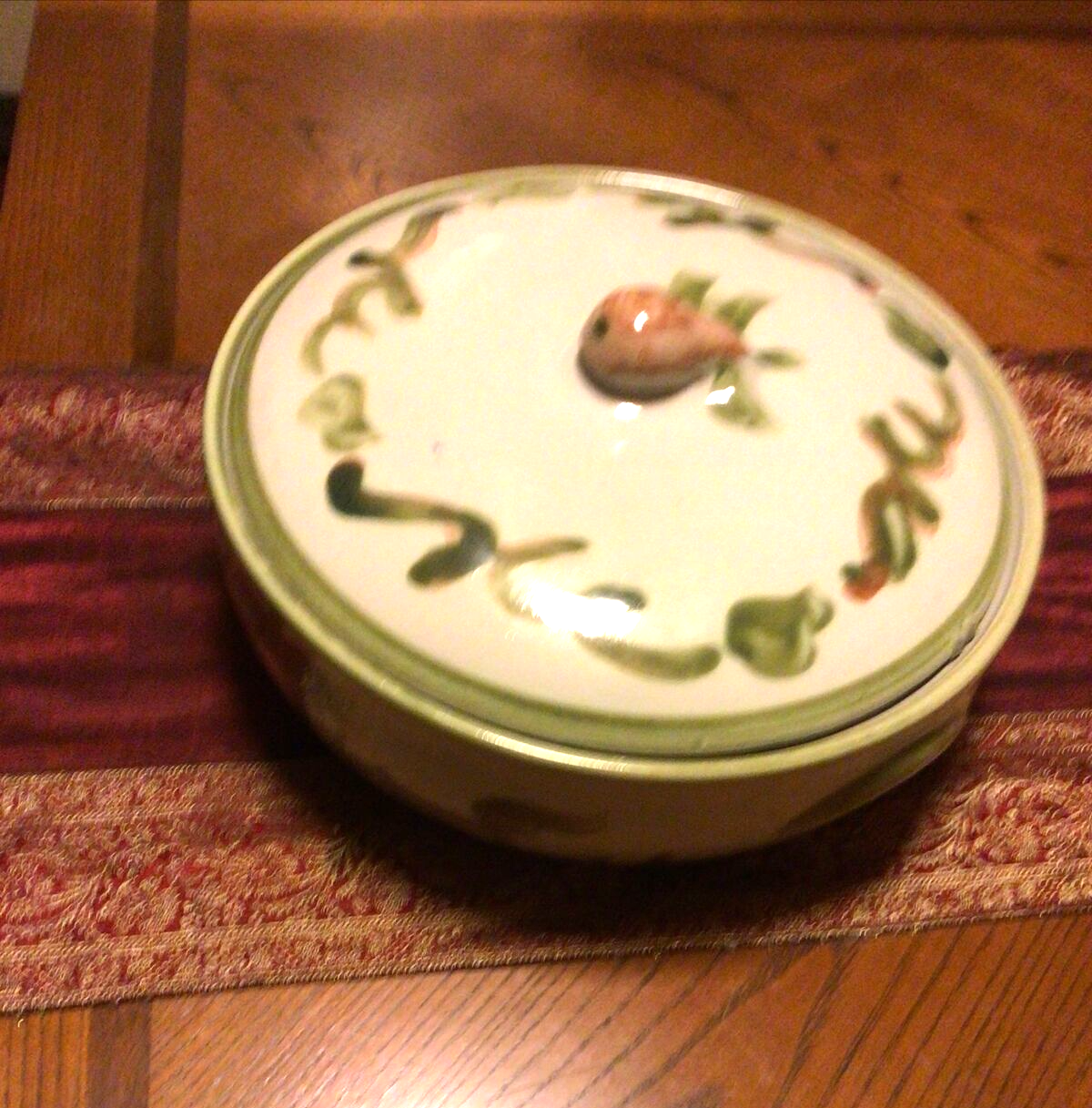 Large & Heavy Louisville Ceramic Stoneware Pottery Ha rvest Serving Bowl With LI