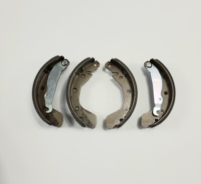 Original LPR 08130 Set of Brake Pads 200x46 Vauxhall Corsa Astra Tigra New