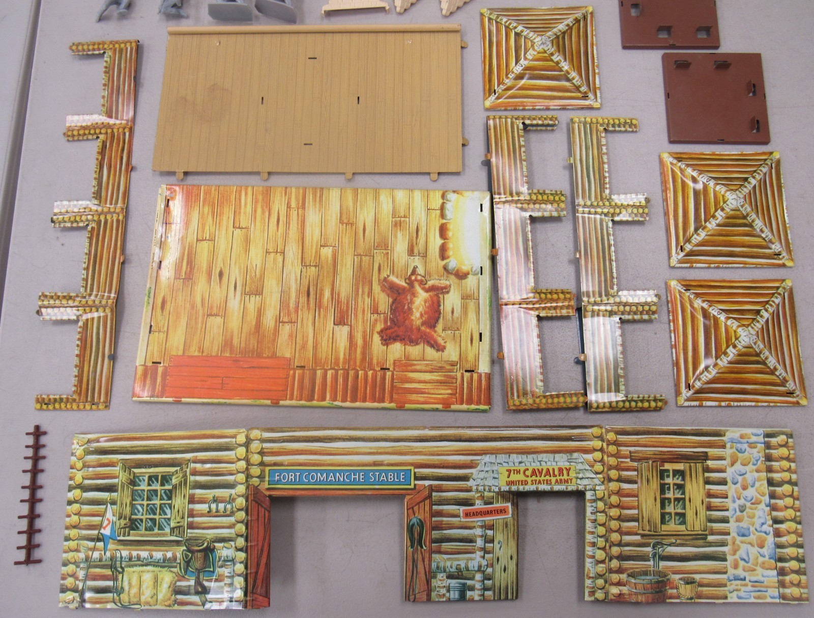 Vintage T. Cohn Inc. Tin 7th Cavalry HQ Fort Comanche Stable Set w/ 11 Figures