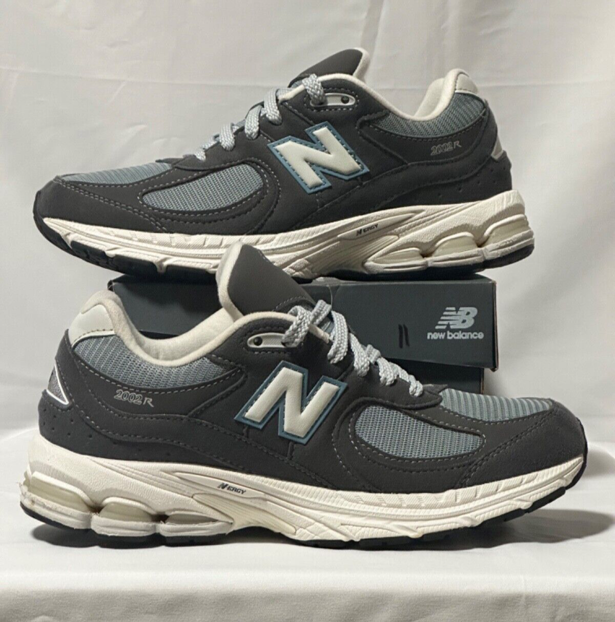 Amazon.com | New Balance 2002R Shoes - Sandstone/Timberwolf