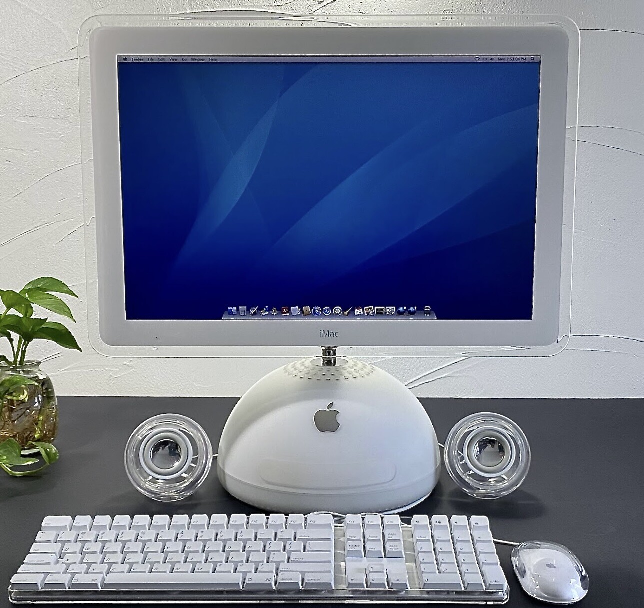 The Iconic 2003 Apple iMac G4 20 The Iconic 2003 Apple iMac G4 20