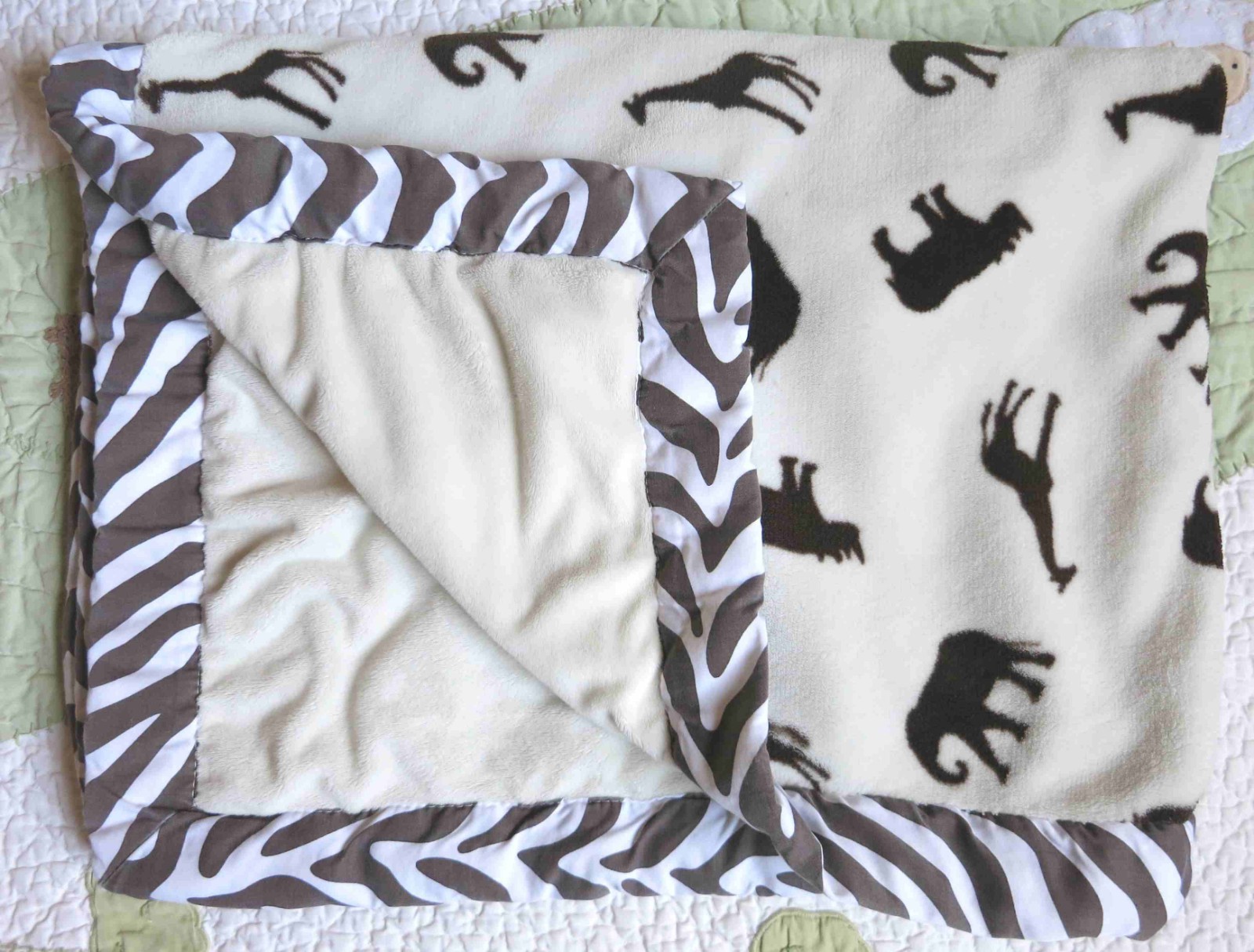 Wendy Bellissimo Cream Plush w Brown Jungle Animals & Zebra Edge Baby Blanket EU