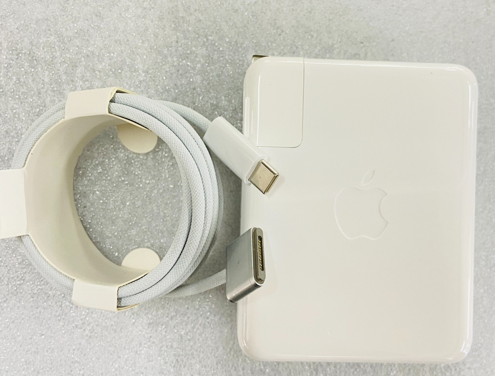 Apple 140W USB-C電源アダプタ A2452 $_57.JPG?set_id=880000500F