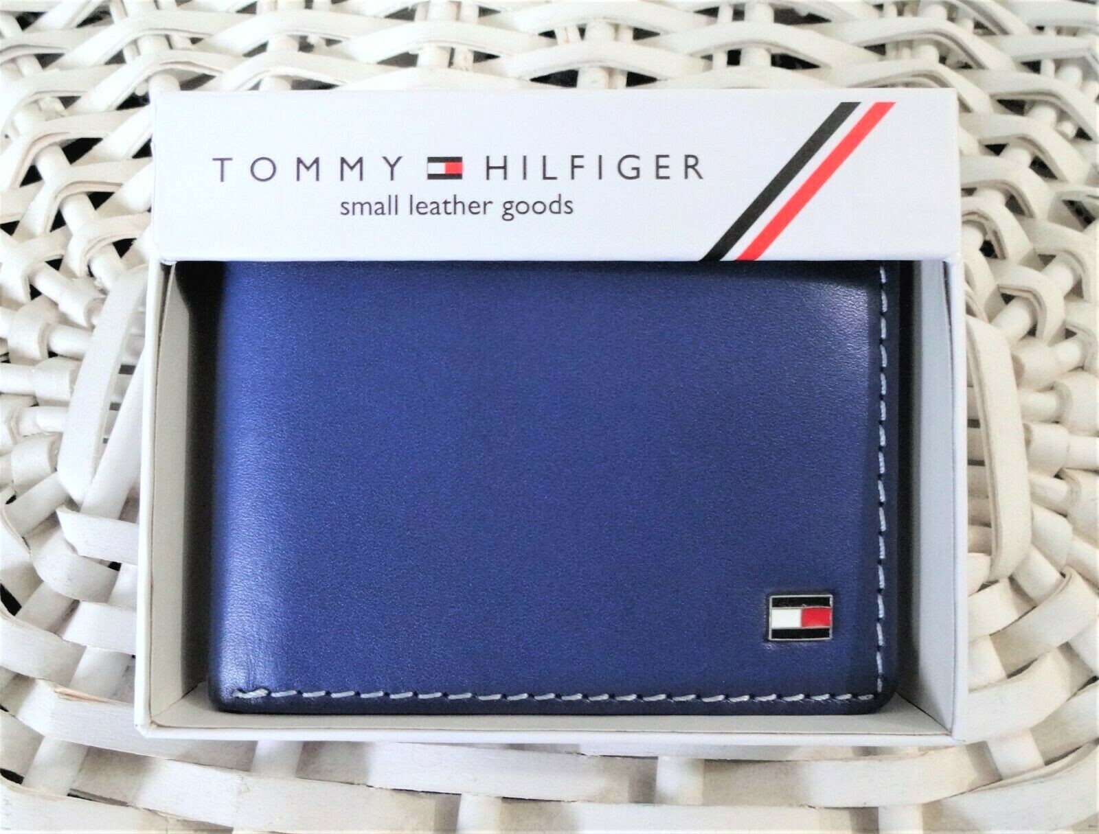 Men's Leather Wallet 'Tommy Hilfiger' Bifold, BLUE, Coin Pouch, MRP $60.00,SALE
