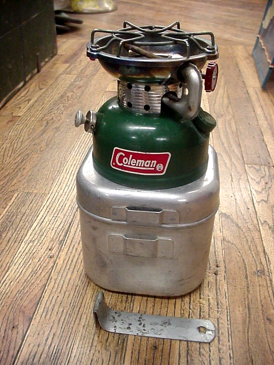 1972 Coleman 502 Sportster Single Burner Camp Stove w/ Case 1972 Coleman 502 Sportster Single Burner Camp Stove w/ Case