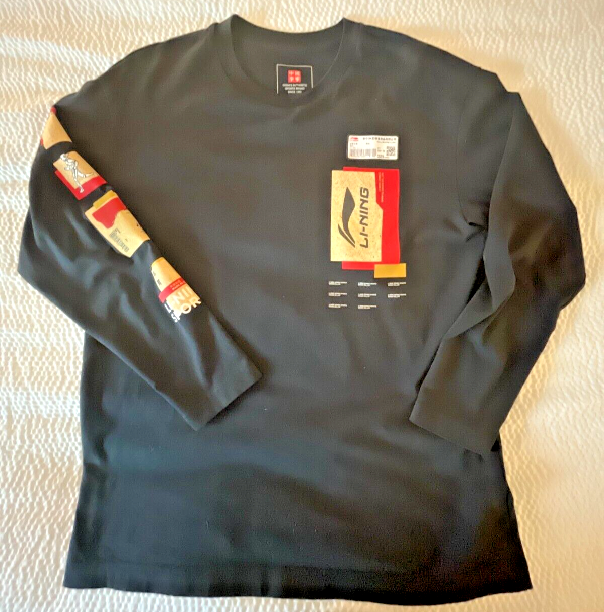 Men’s CB Typography LongSleeve 8YARDS / Men's CB Typography LongSleeve