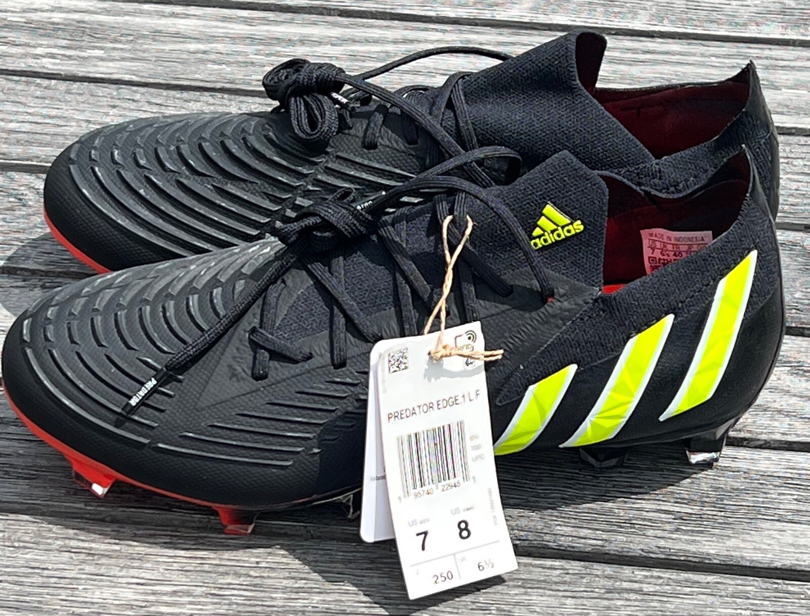 PREDATOR EDGE.1 FIRM GROUND SOCCER CLEATS Mens 7 Womens 8