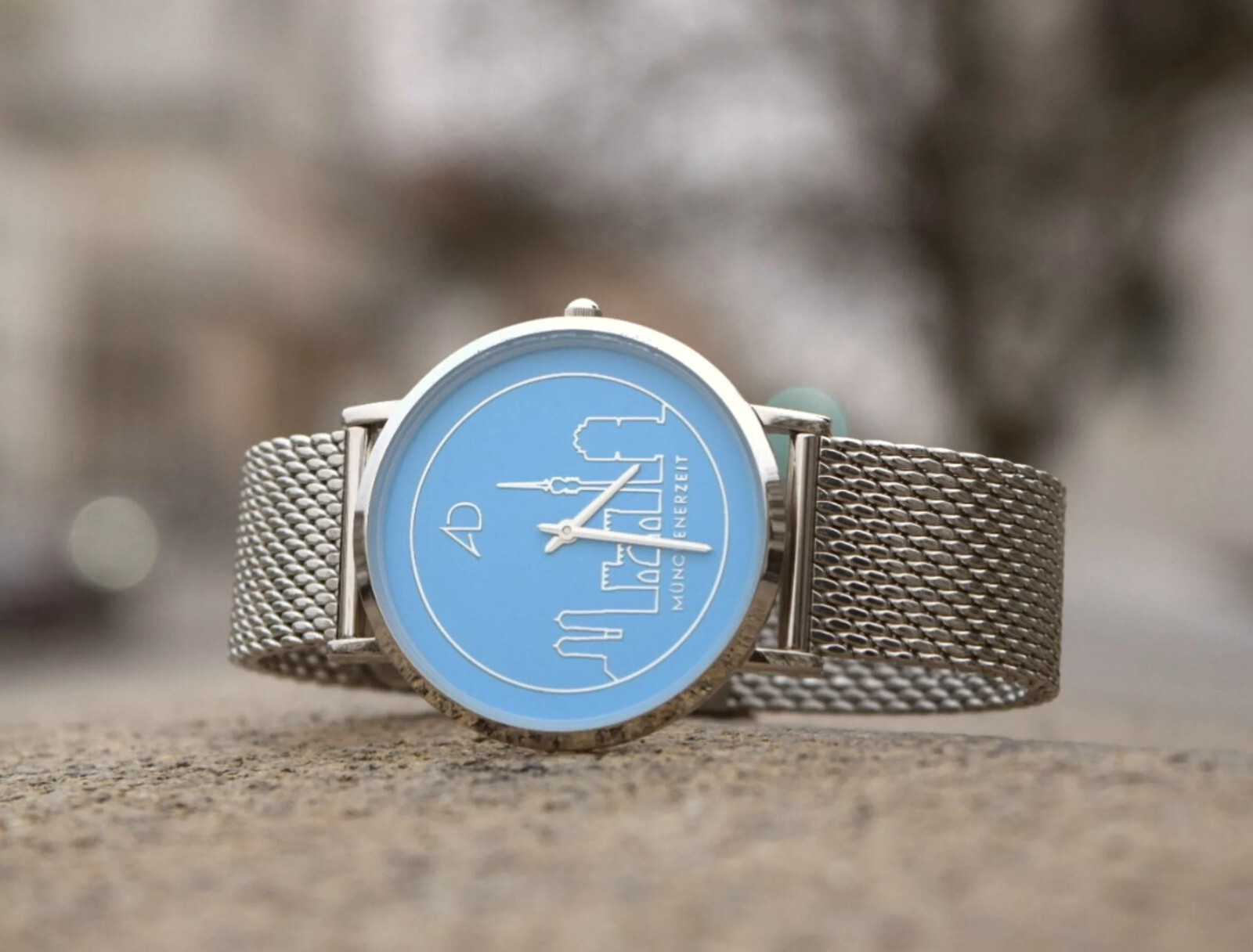 Pre-owned Munich Time Isar Blue Watch With Milanese Metal Band Silver