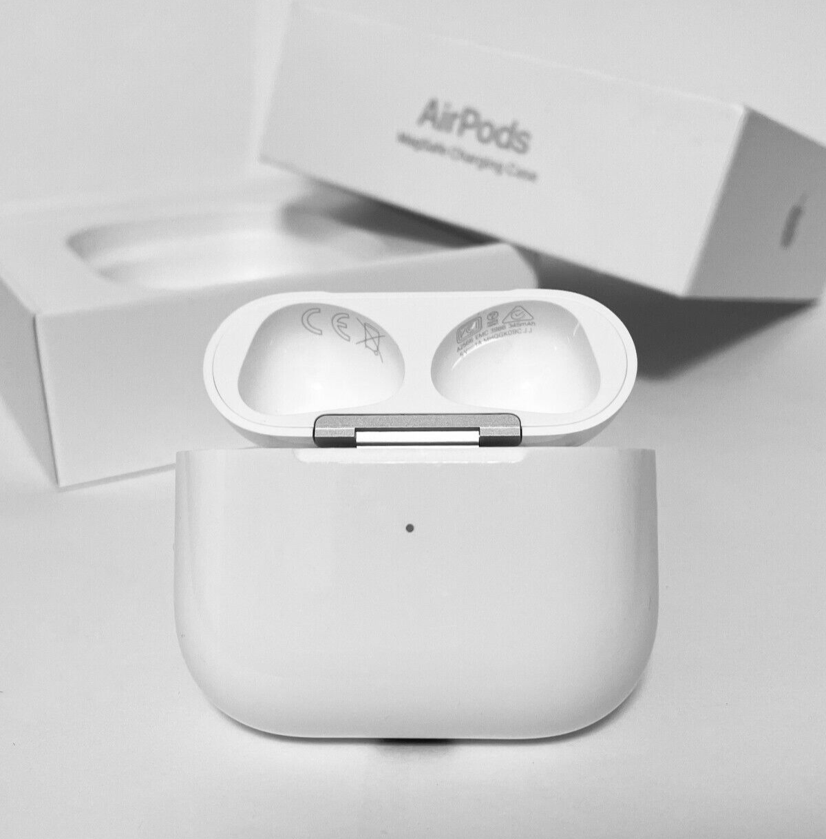 Apple AirPods 3rd Generation - Replacement Charging Case
