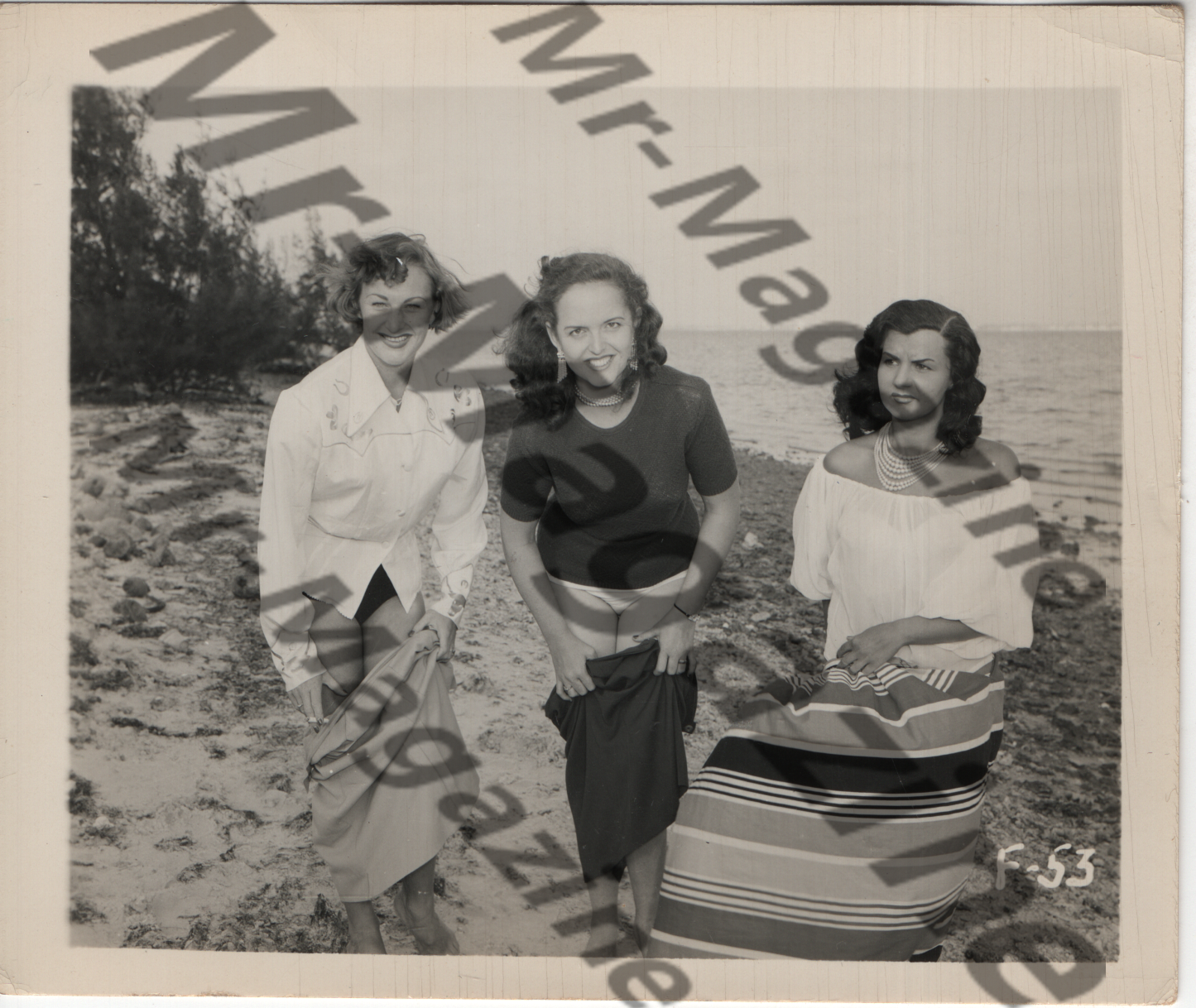 Brunette Lingerie Models 4"x5" Photo Vintage Sexy Cheesecake Risqué Pinup QK-14