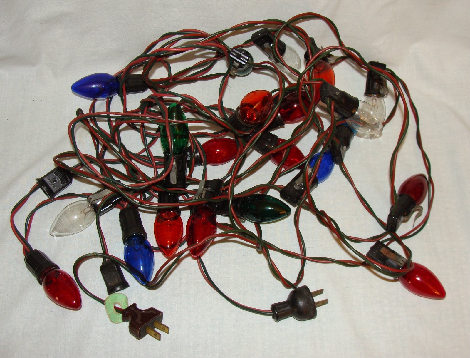 2 Vtg C9 Xmas Light Strings Transparent Bulbs 22 Sockets Noma Strand Red Green