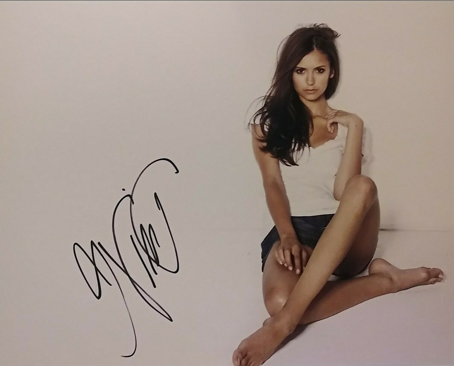 ニーナ・ドブレフ直筆サイン入り超大型写真…Nina Dobrev ニーナ・ドブレフ直筆サイン入り超大型写真… Nina Dobrev