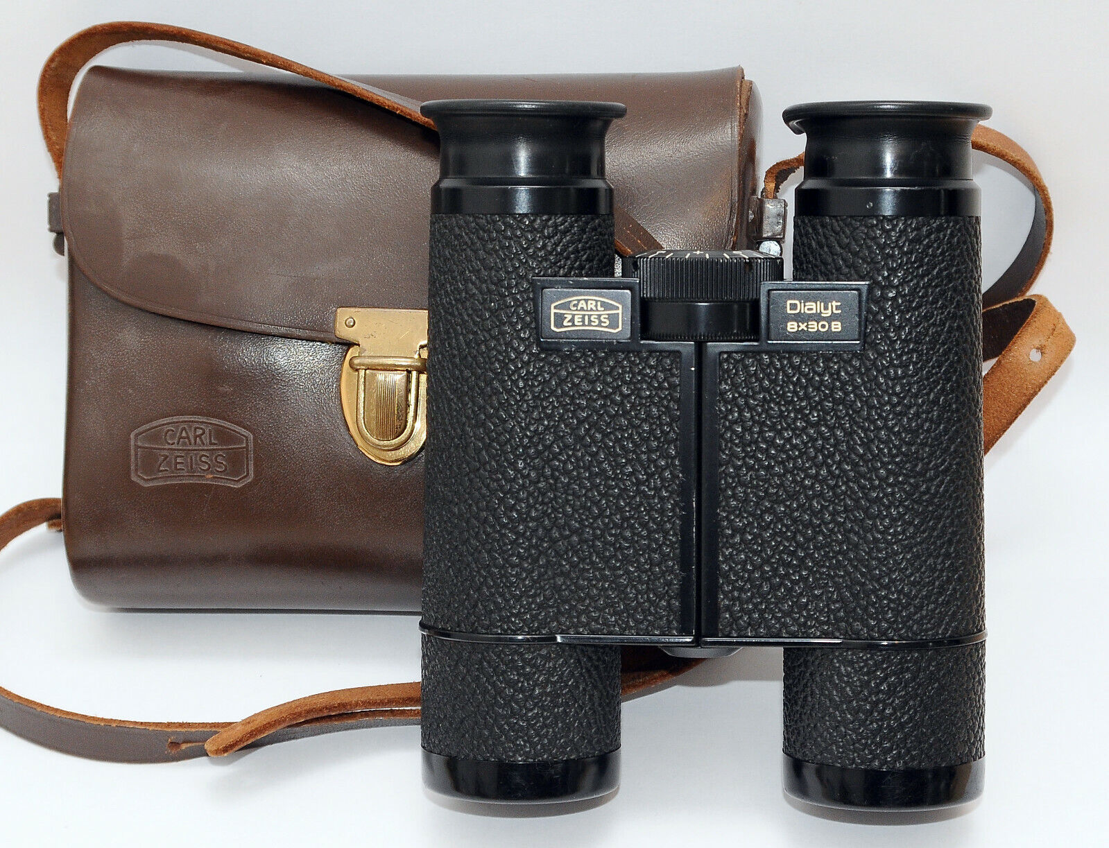 CARL ZEISS DIALYT 8x30B 8 x 30 B BINOCULARS Germany with CARL ZEISS DIALYT 8x30B 8 x 30 B BINOCULARS Germany with