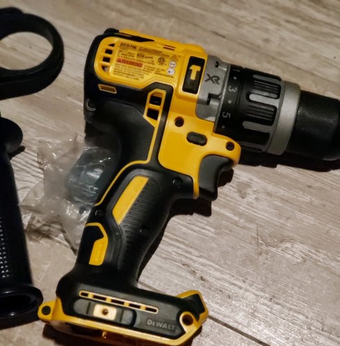 New Dewalt Drill Cordless Brushless Hammer Driver DCD796 20v Max XR 2-Speed LED