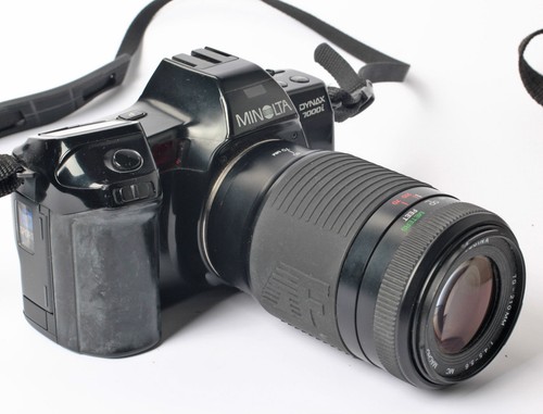 Objectif zoom Tokina AF 100-300 mm f/5,6-6,7 presque comme neuf testé