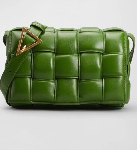 ショルダーバッグ・ポシェット BOTTEGA VENETA ARMY GREEN MINI PADDED CASSETTE CROSSBODY BAG Bottega Veneta Tech Padded Cassette Mini Nylon Shoulder Bag