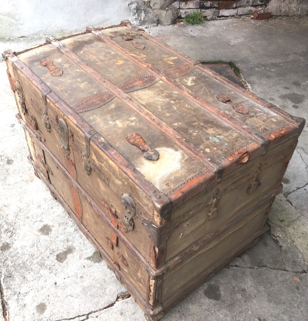 Vintage Steamer Trunk from the 1800s Don't miss out