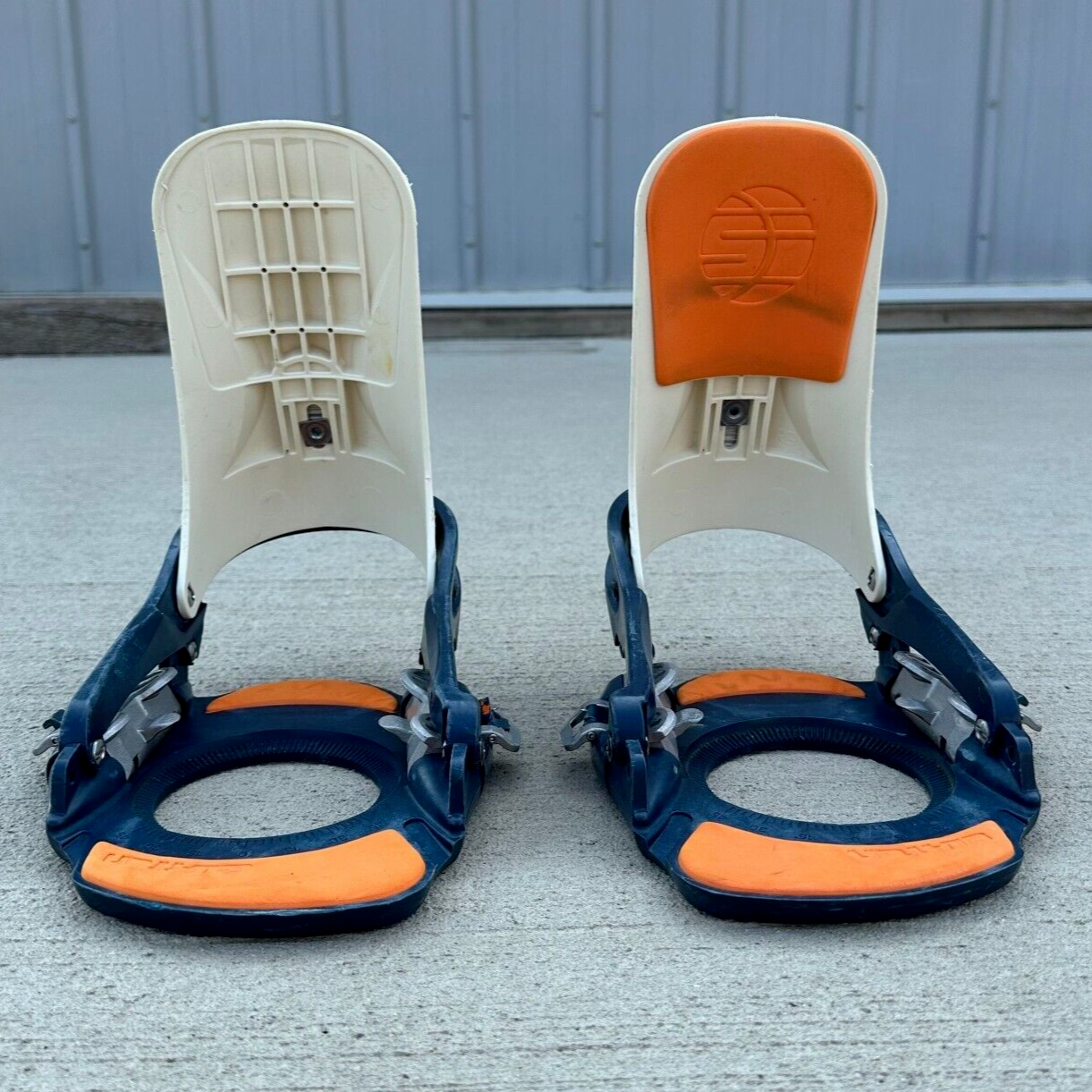 Used Old-School Burton Step In Bindings Medium/Large with Mounting