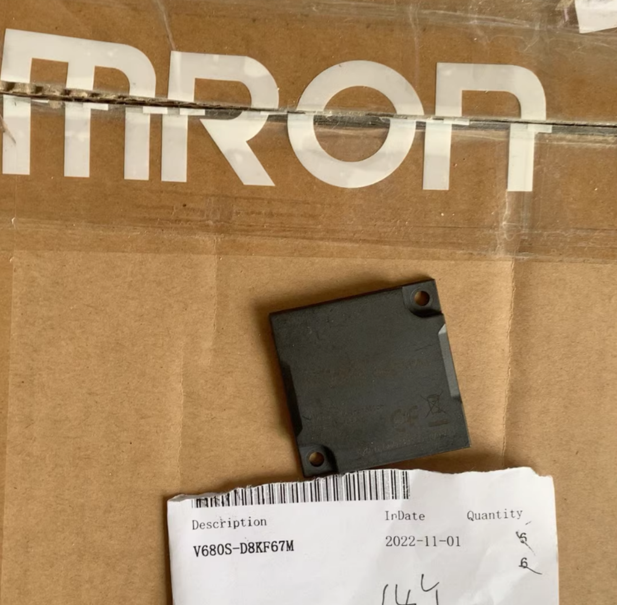 OMRON V680S-HMD63-EIP 24V DCリレー V680S-HMD63-PNT Omron Automation and Safety | Mouser