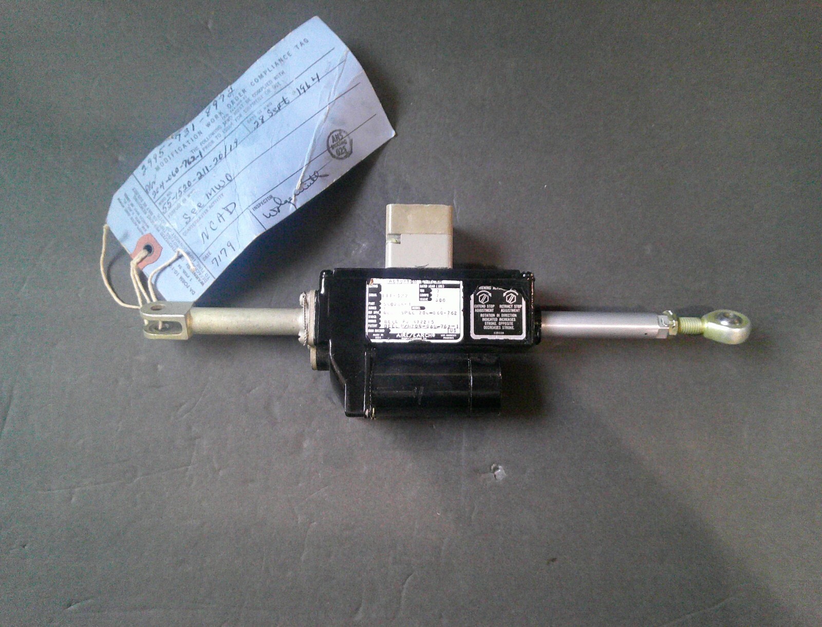 bell-helicopter-huey-linear-actuator-204-060-762-1-ebay