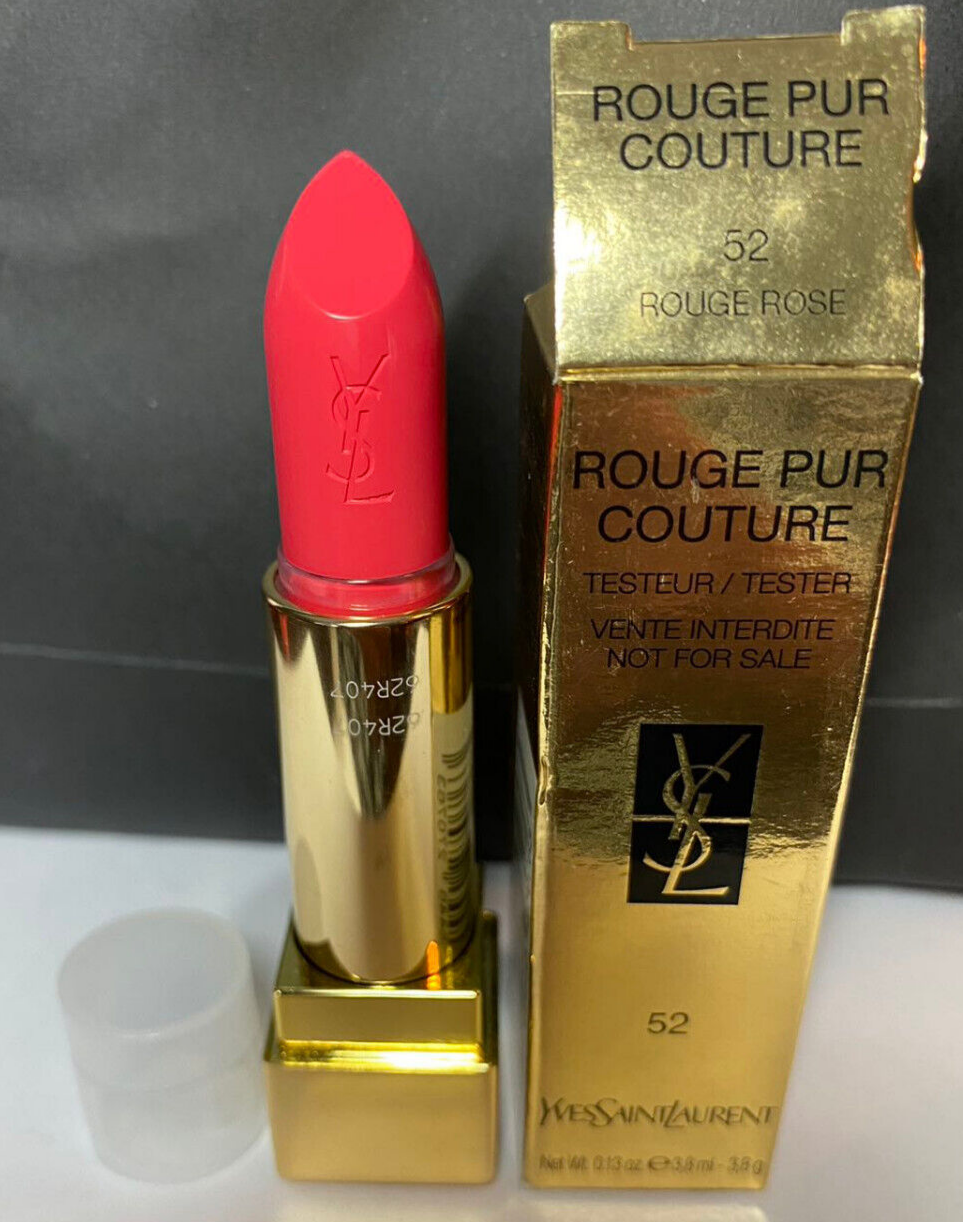 Rouge Pur Couture セイントローラン　N 52  口紅　リップ Yves Saint Laurent Rouge Pur Couture Pure Colour Satiny