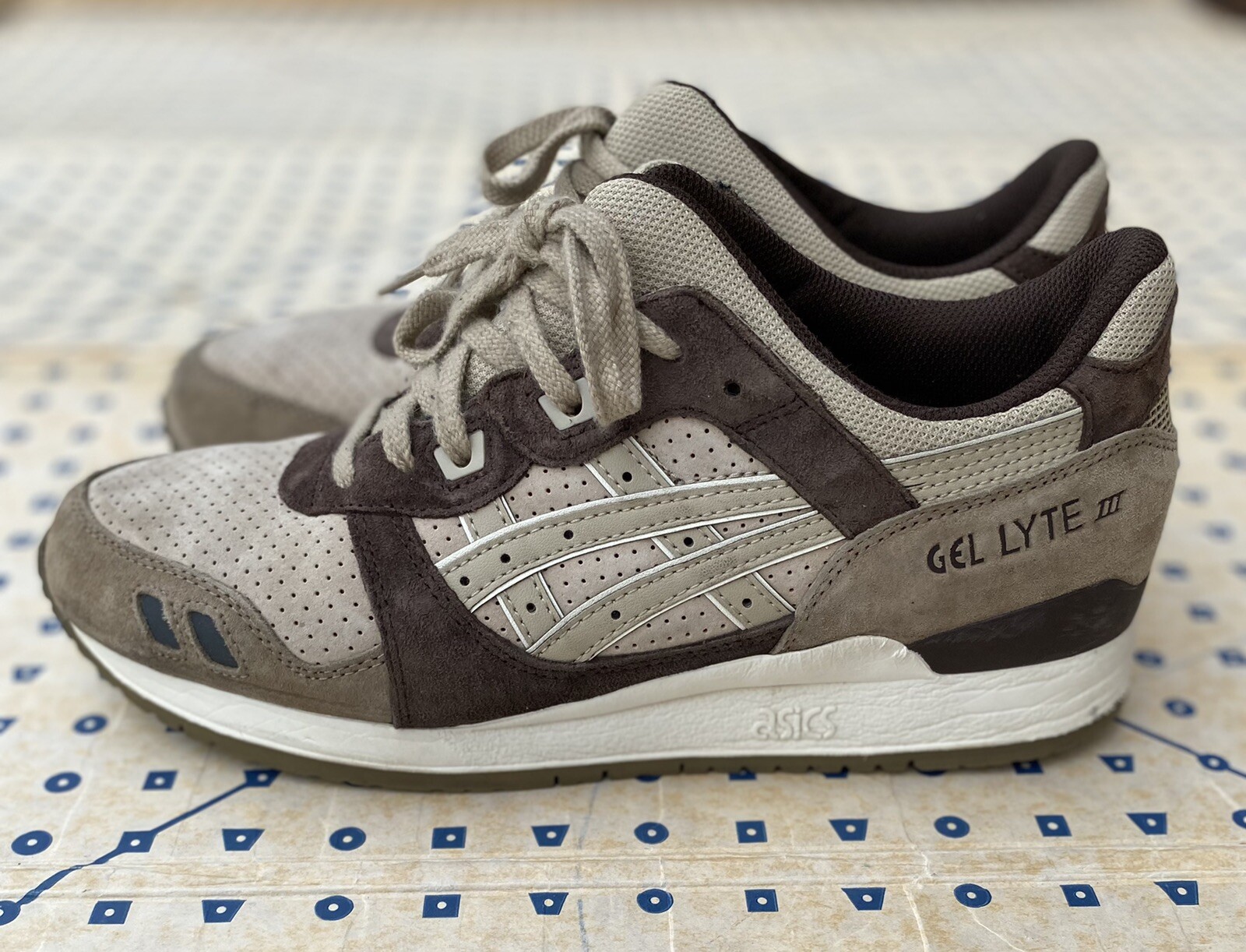 asics gel lite
