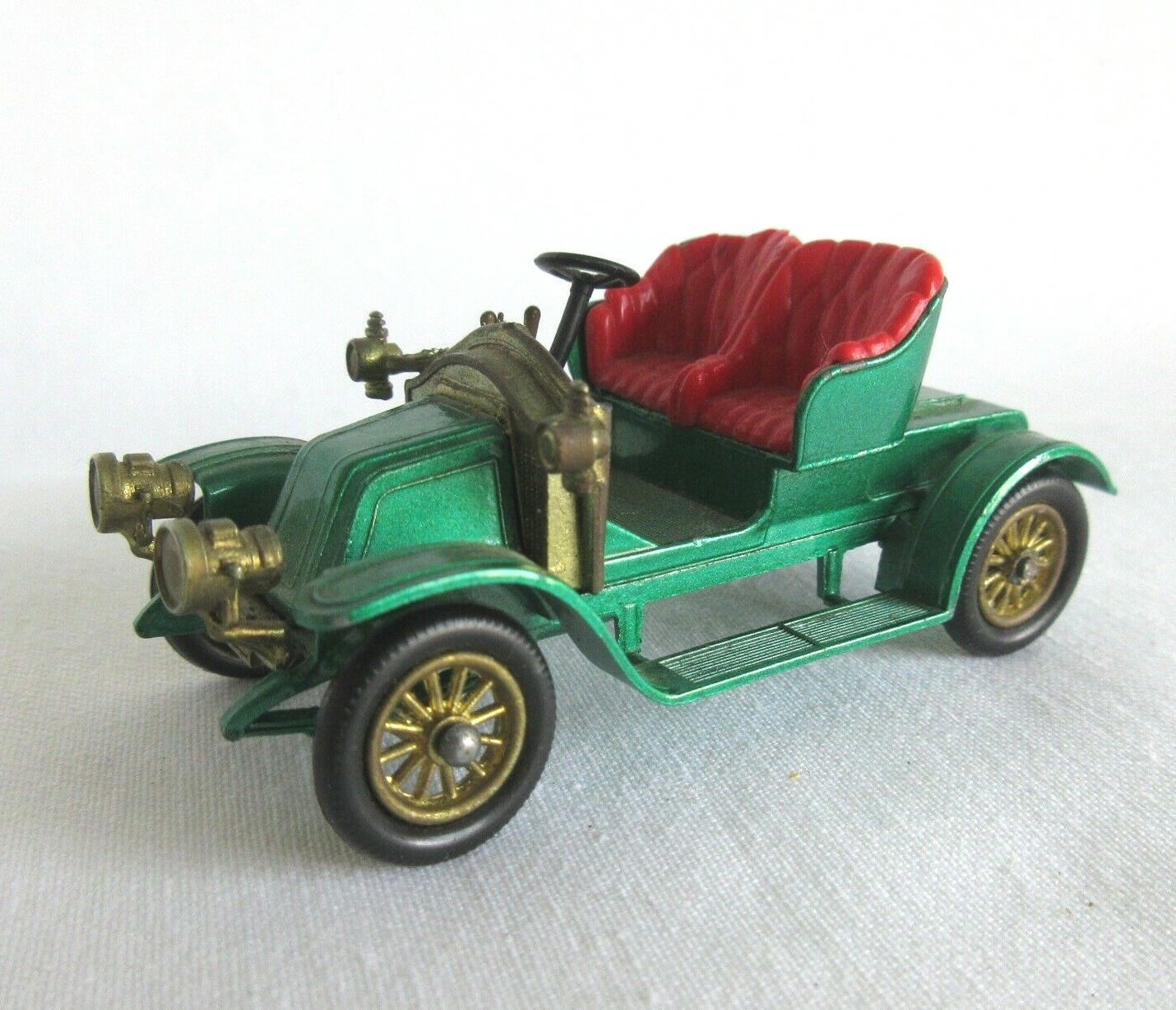 VTG ENGLAND MATCHBOX YESTERYEAR Y2 1911 RENAULT GREEN RED