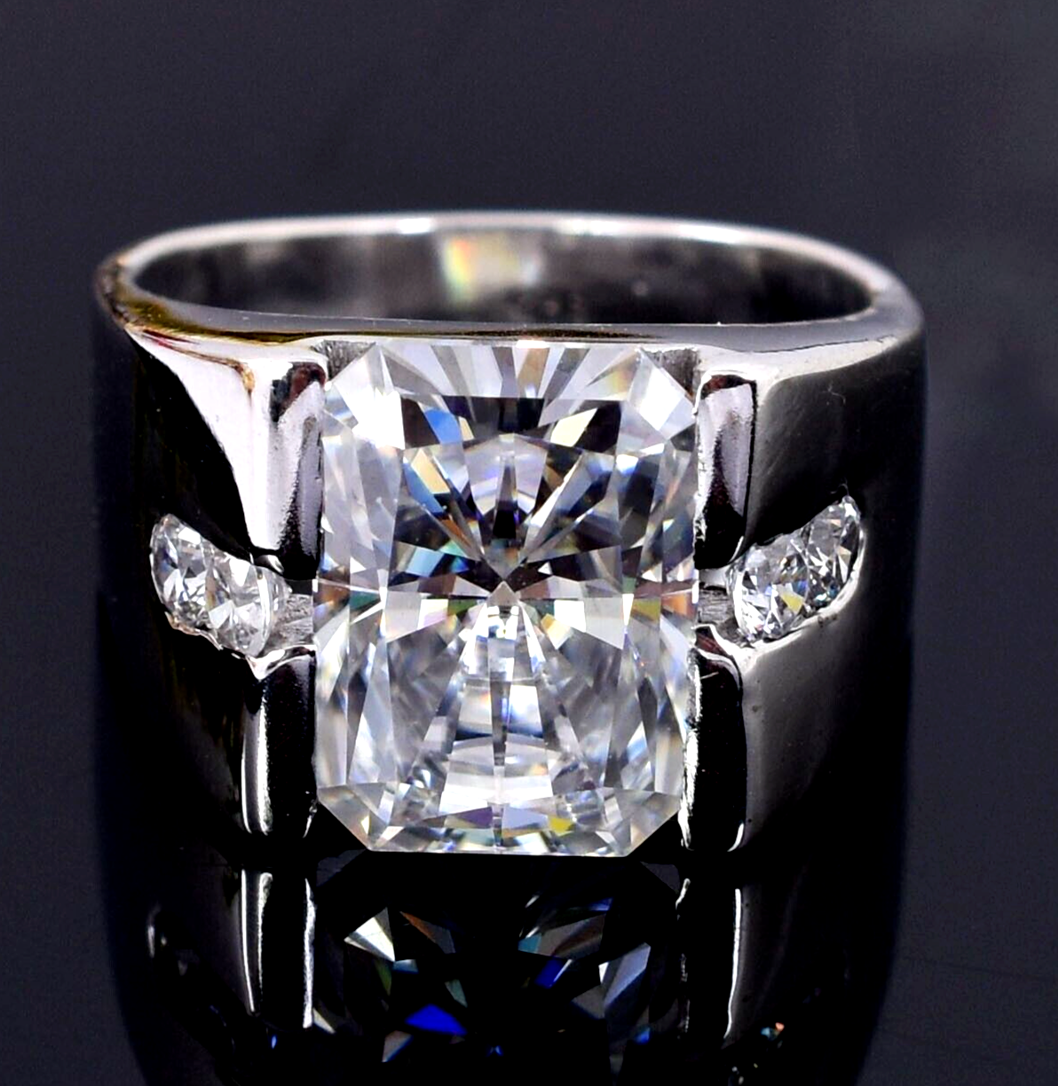 ソフト髑髏d 9.65Ct Certified Radiant Cut White Diamond Solitaire Ring