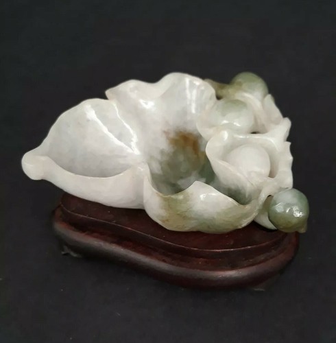 A Chinese Jade Brush Washer