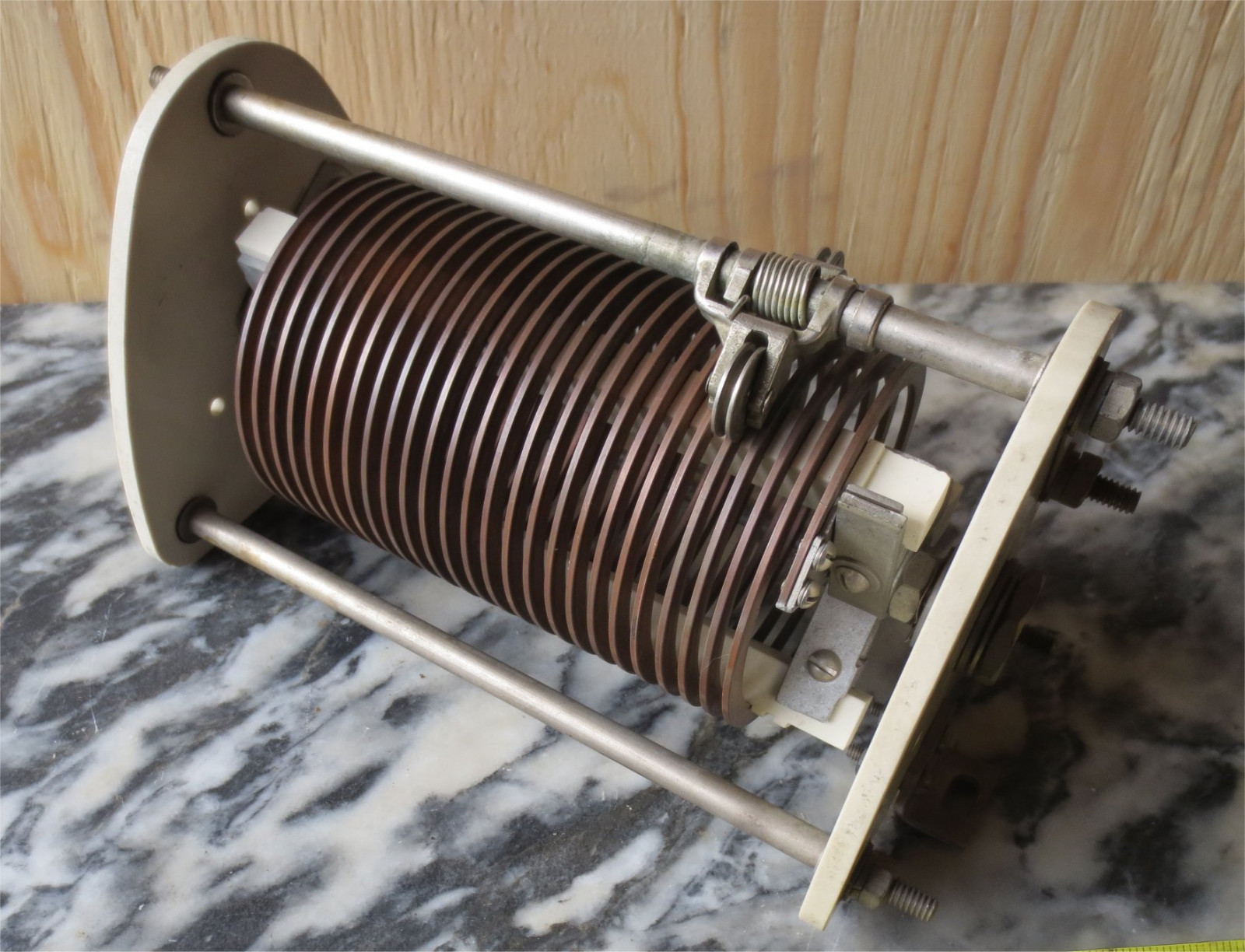 Roller Inductor, 23uh @ 10 amps (RCA type)