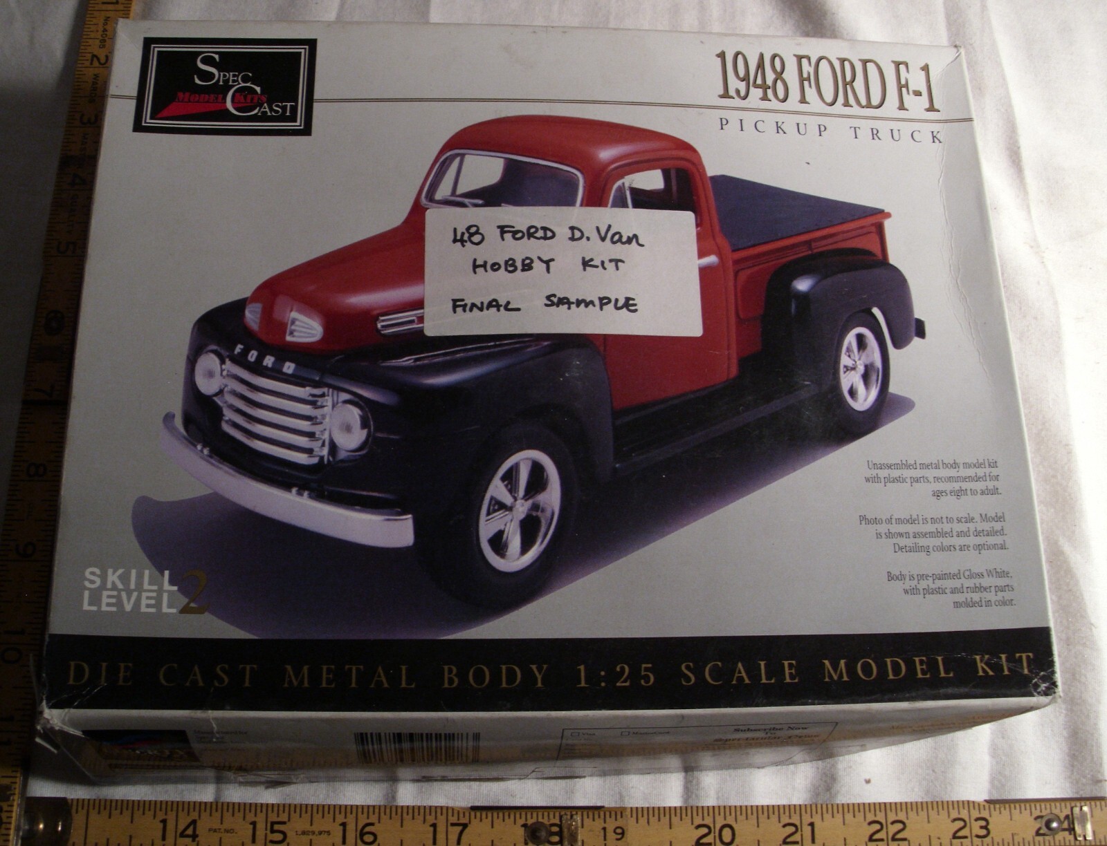 ねお SPECCAST 1948 FORD F-1 PANEL DELIVERY TRUCK METAL MODEL KIT