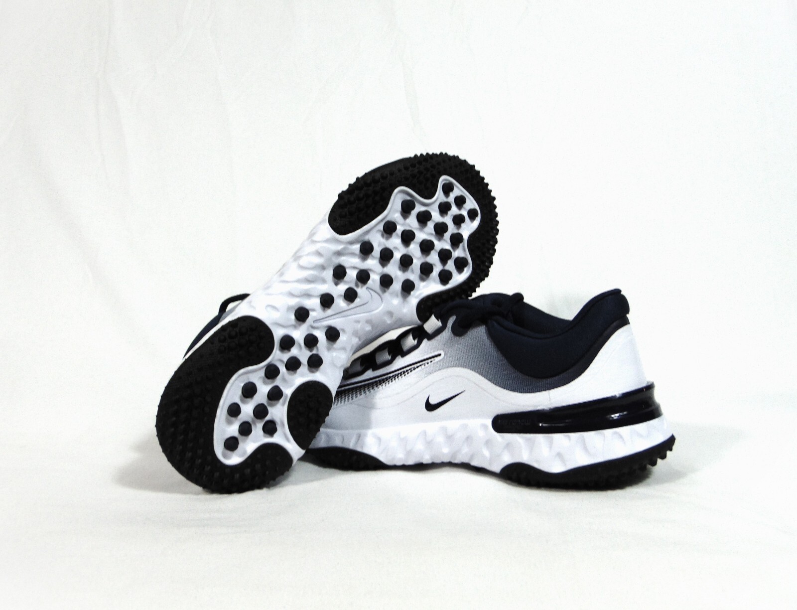 NIKE - 【海外限定】NIKE ALPHA HUARACHE ELITE Nike Alpha Huarache Elite 4 Turf “Varsity Red” スニーカー