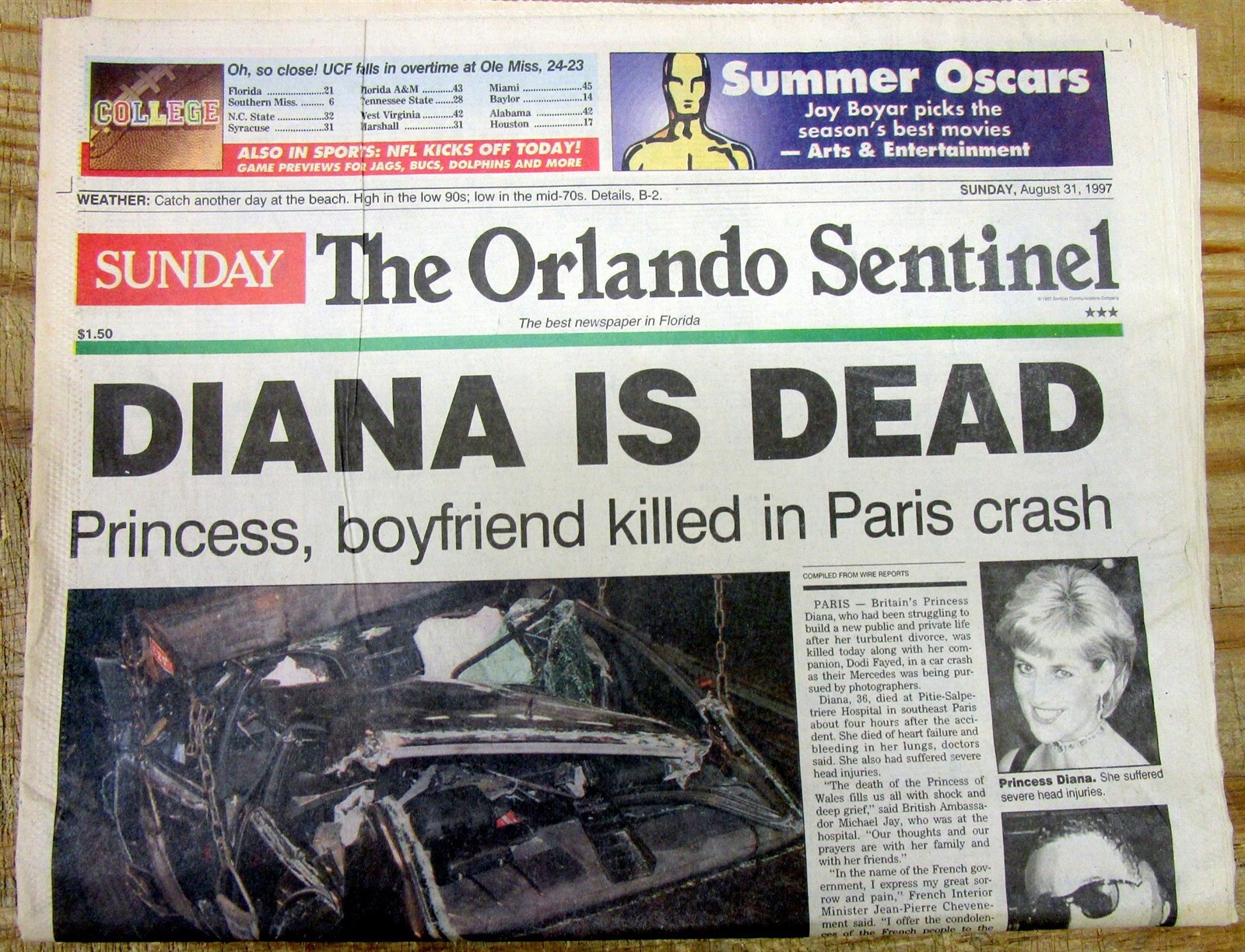 週刊誌 The World Mourns Diana Princess Of Wales Newspaper headlines from the day after her death report that