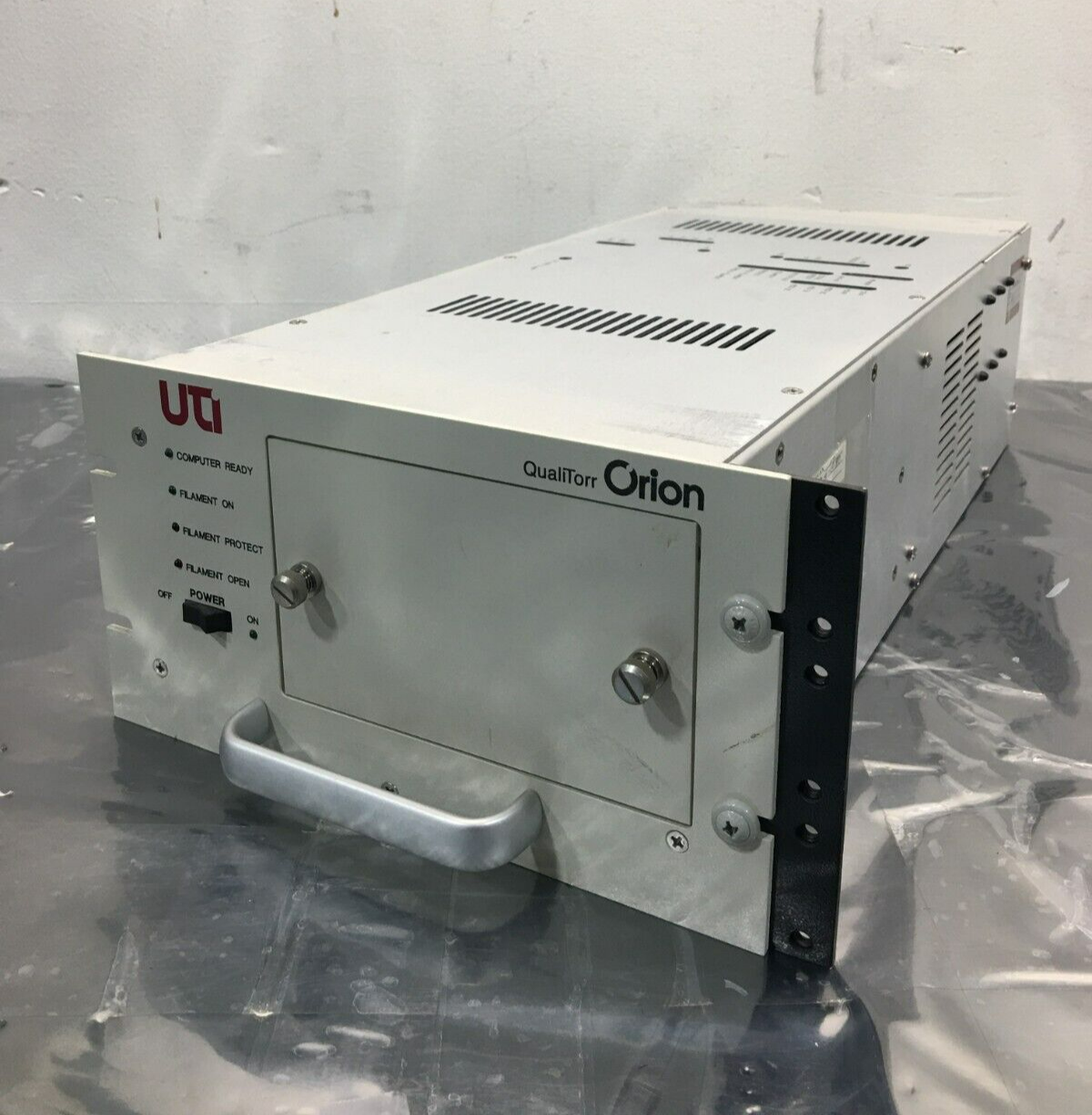 MKS N415820-G1 UTI QUALITORR ORION STATION CONTROLLER, 114512