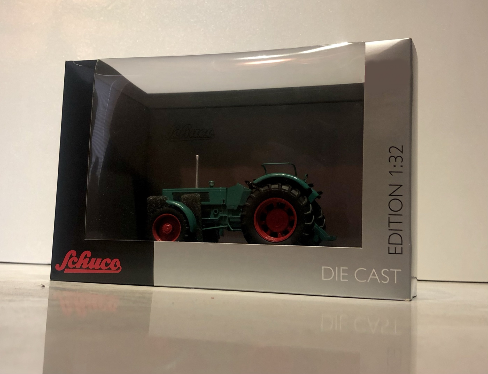 Schuco 450780200 ハノマグ 堅牢 900 クリスマス 2017インチ Schuco 450780200 ハノマグ 堅牢 900 クリスマス 2017インチ