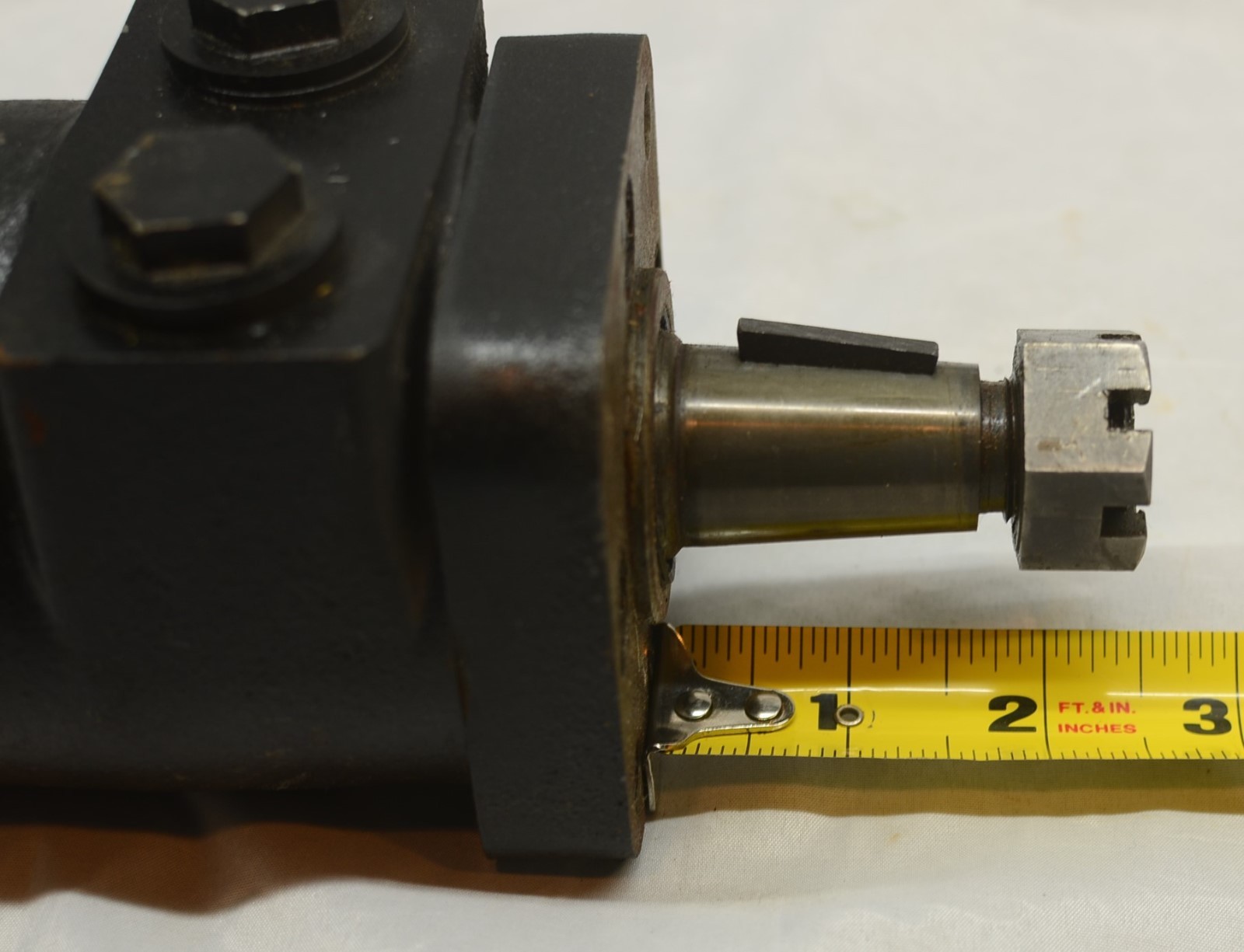 Hydraulic Motor Machinery Farm Equipment Tapered shaft 4 bolt mounting