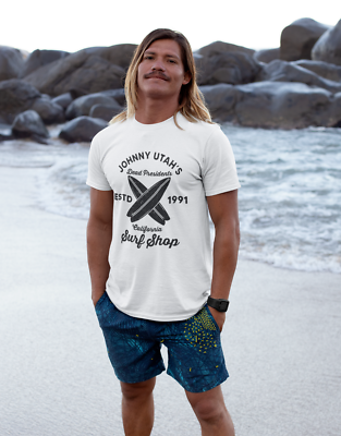 Point Break Keanu Reeves Johnny Utahs Surf Shop T-Shirt