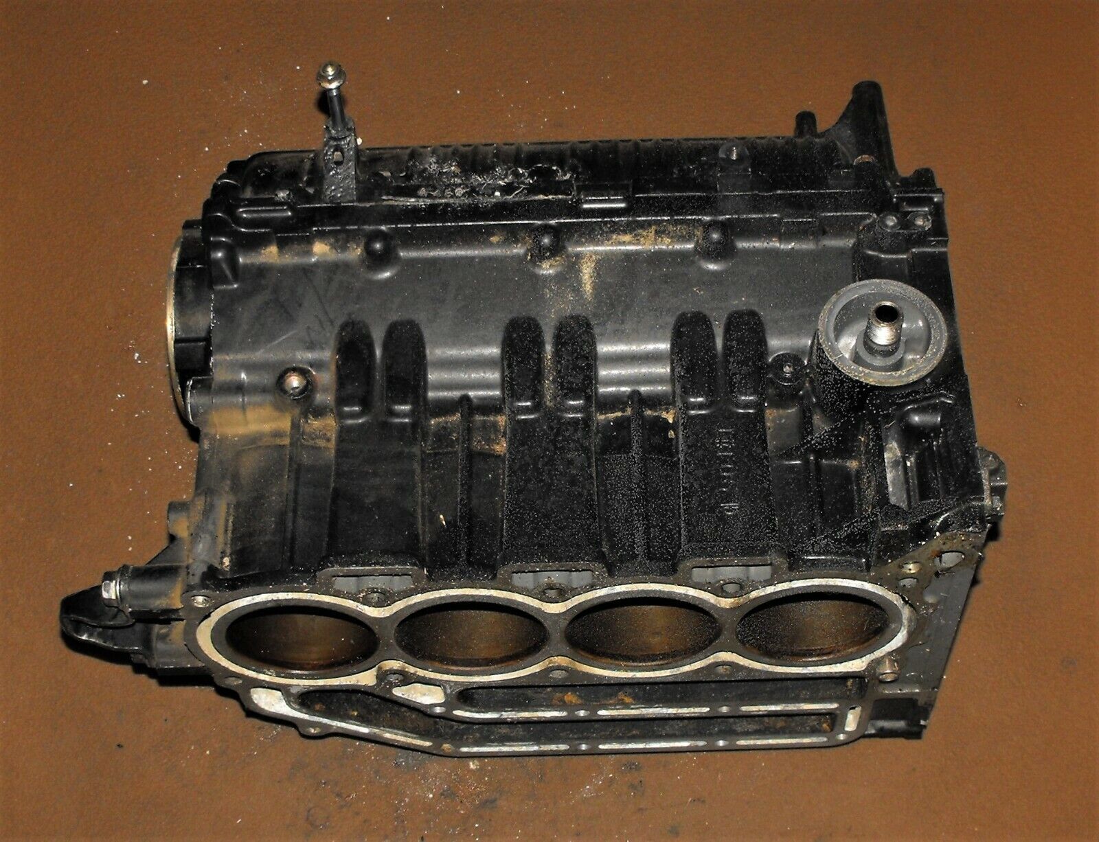 Suzuki DF115 115 HP Cylinder Block Assembly PN 11300-90J00 Suzuki DF115 115 HP Cylinder Block Assembly PN 11300-90J00