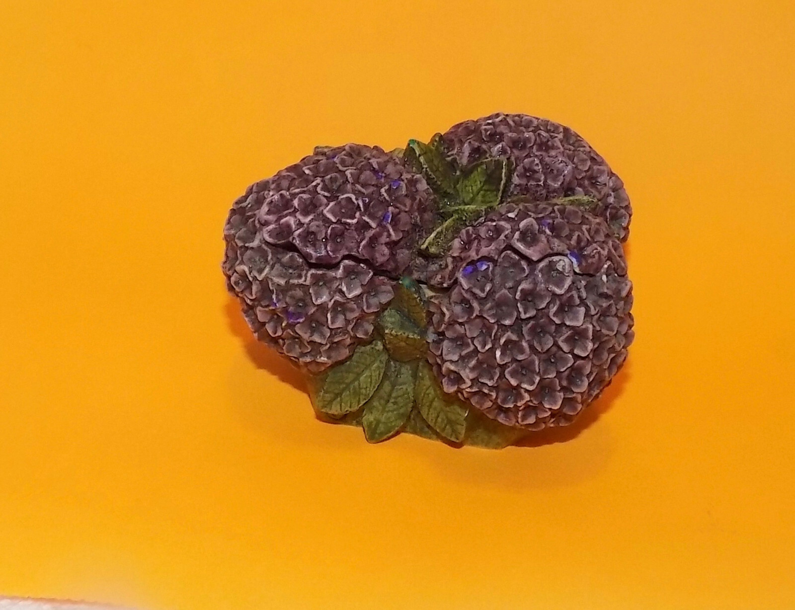 Harmony Kingdom Retired Lord Byron's Hydrangea  Garden Figurine