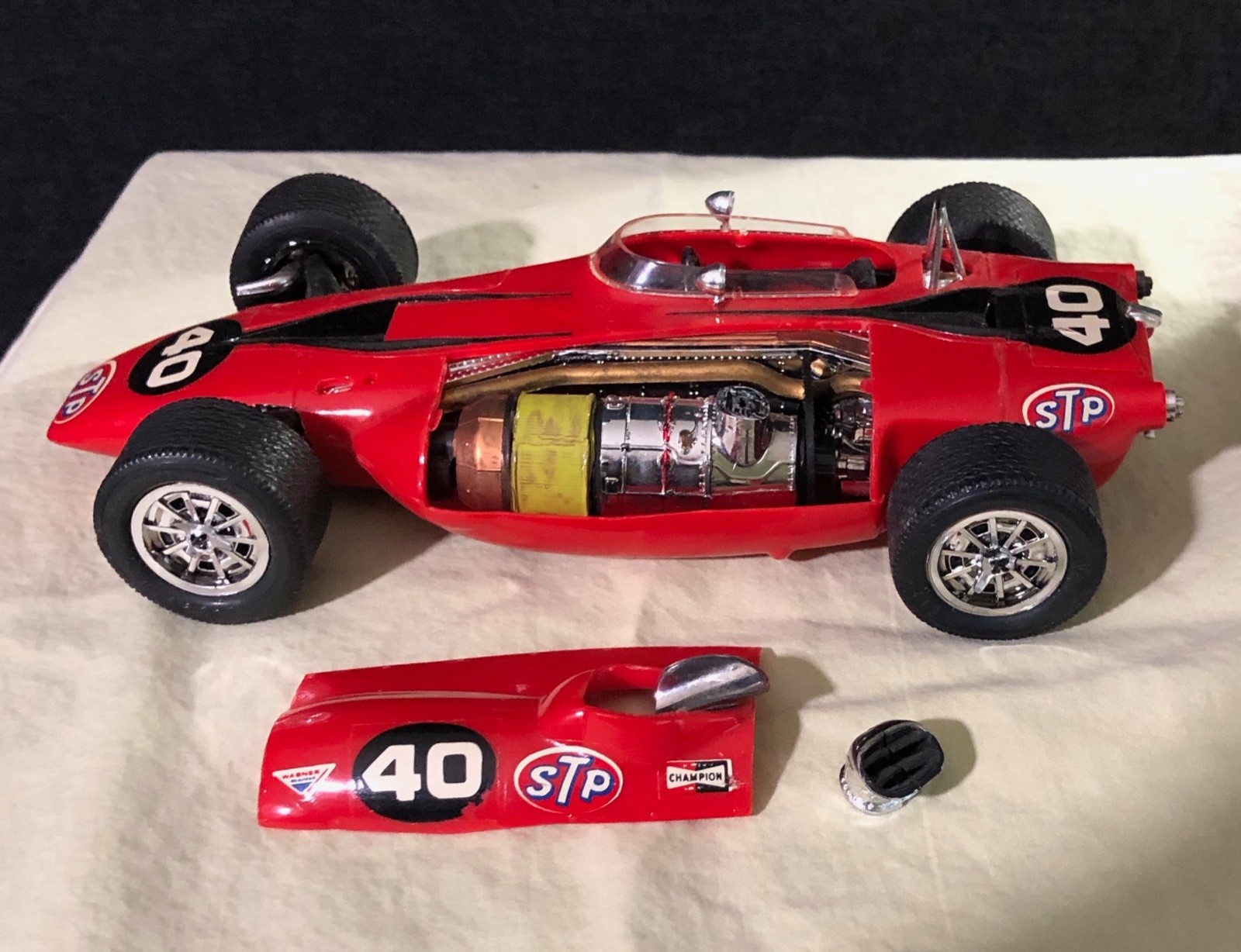 STP INDIANAPOLIS TURBINE CAR # 40 1/20 BUILT MODEL PARNELLI JONES DETAILED RARE