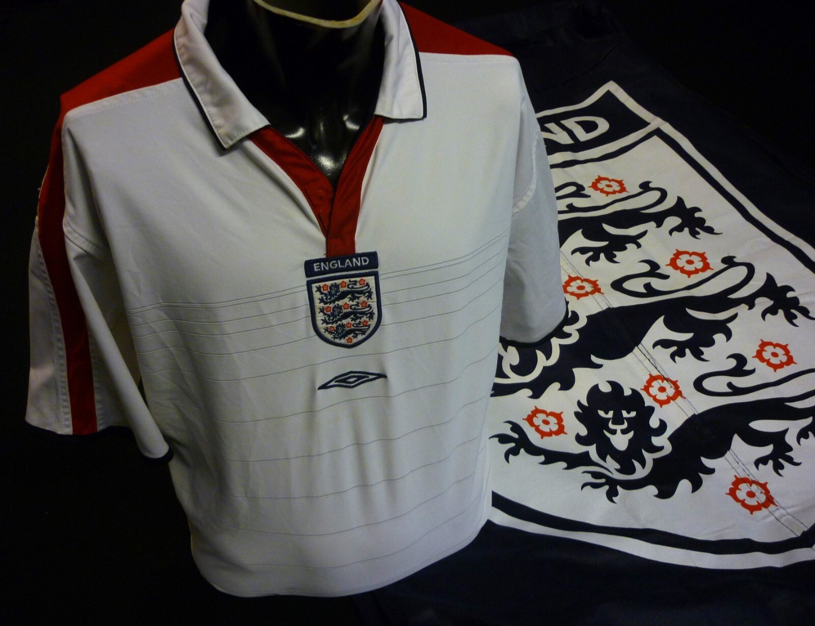 England Football Shirt 2003 / 2005 Home Umbro Reversible