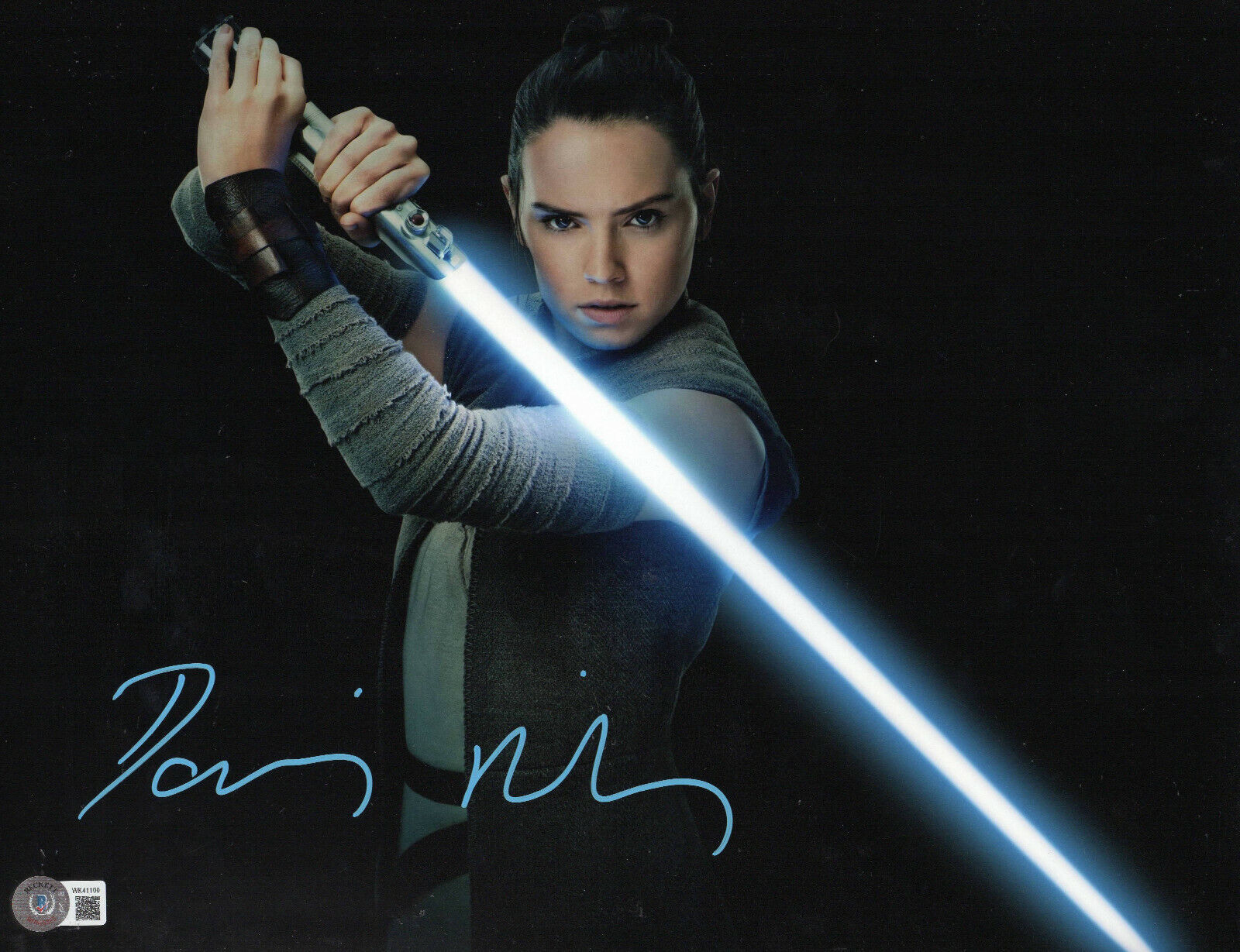 セール中…デイジー・リドリー直筆サイン入り大型写真…Daisy Ridley デイジー・リドリー サイン