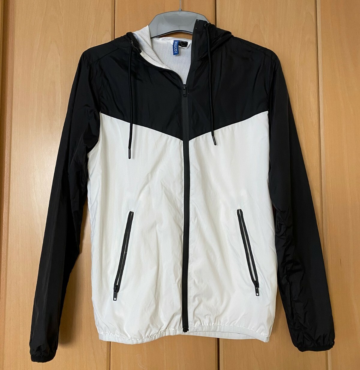 Herren Regen-Jacke Gr. S , schwarz/weiß , h&m DIVIDED