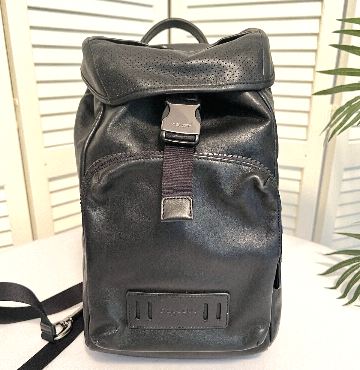 Coach 2943 Smooth Black Leather Ranger Backpack Sling Mint