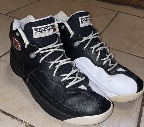 靴 NIKE JORDAN TEAM 136010-101 white/black Jordan Team Black - 136010-101 for Sale | Authenticity