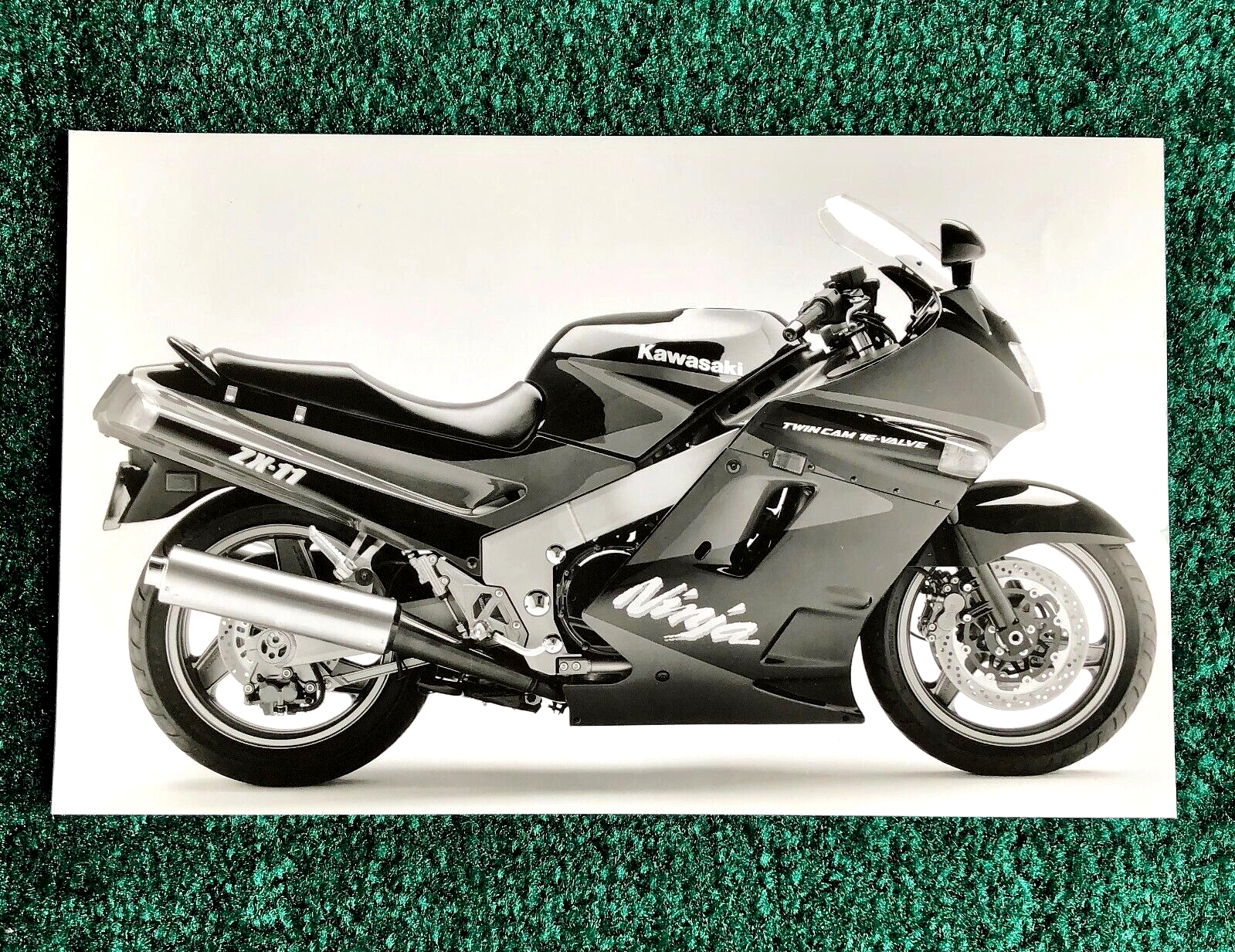 RARE ORIGINAL 1992? KAWASAKI MOTORCYCLE FACTORY PHOTO ZX-11 RARE ORIGINAL 1992? KAWASAKI MOTORCYCLE FACTORY PHOTO ZX-11