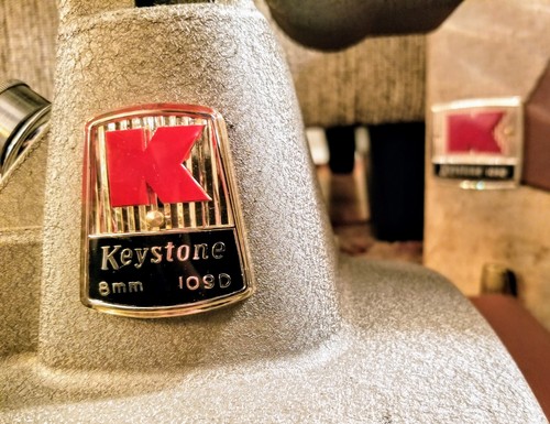 Vintage Old Keystone 109D 8mm Movie Projector in Original Case