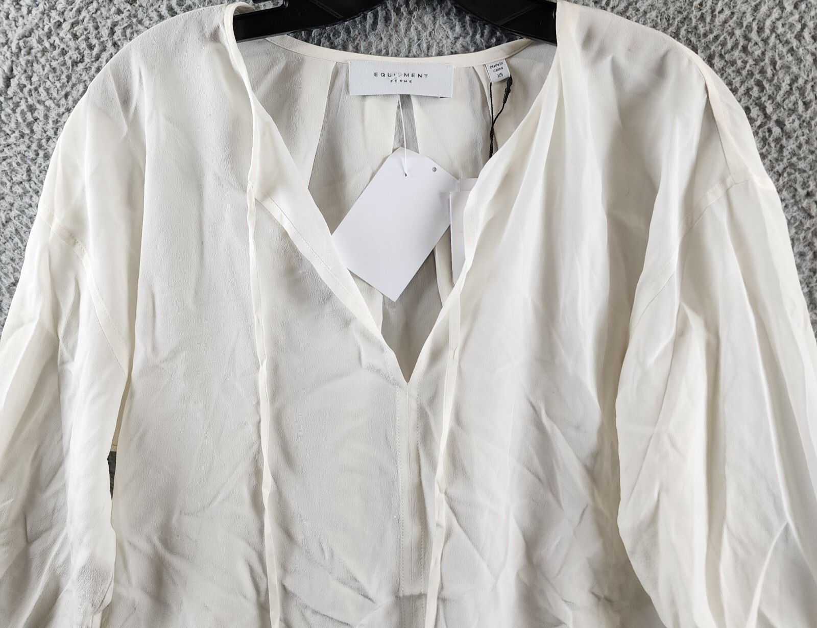 Equipment Femme Hailey Silk Blouse Women's XS Nature White Tie Neck Long Sleeve - Picture 4 of 17